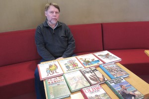 Mats Johansson på biblioteket i Nybro har så smått börjat planera för en utställning om Runer Jonsson.