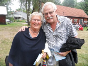 Gerd Lilja och Mats Slättman på Allsång på Qvarnaslät.  –Jag är förväntansfull, sa Mats. 